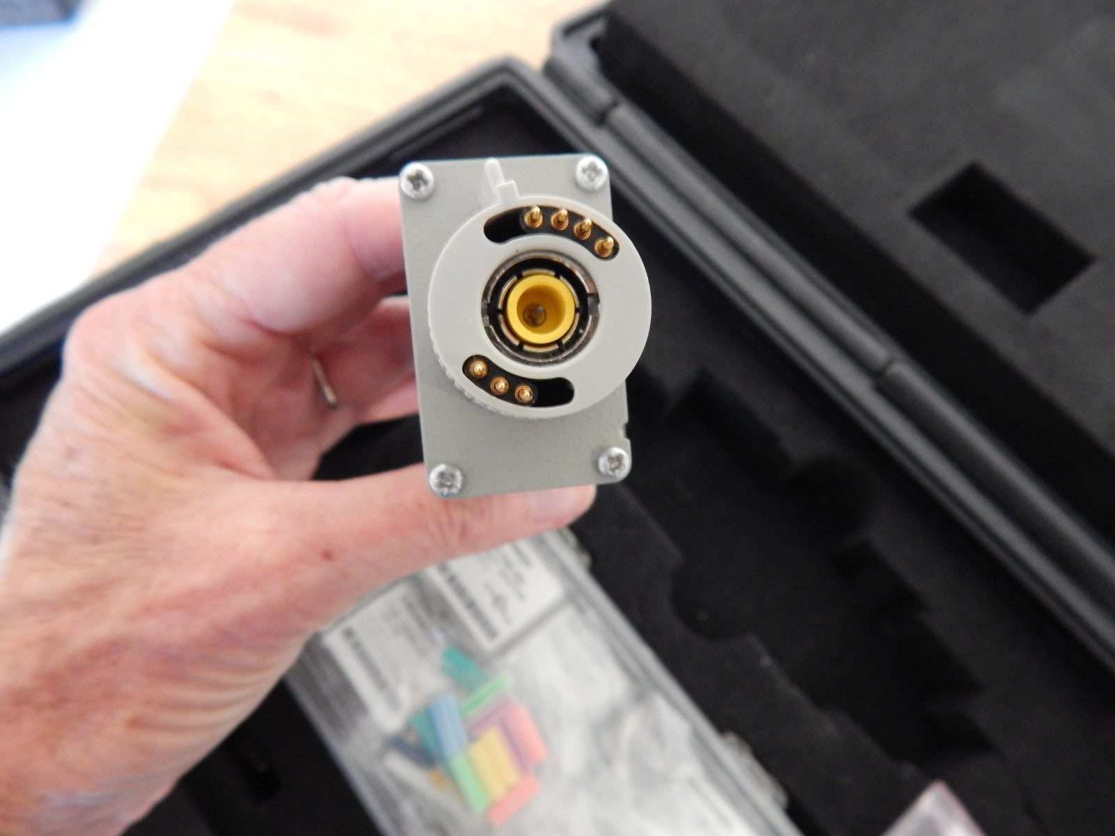 Tektronix P6248 Differential Probe 1.7GHz 1.5GHz with case and accessories Tektronix P6248 Differential Probe 1.7GHz 1.5GHz with case and accessories
